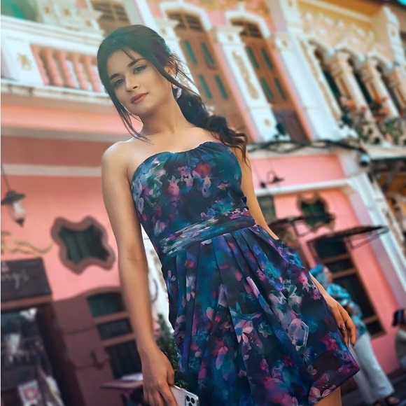 Guess Floral Chiffon Dress size 6 - Picture 2 of 7